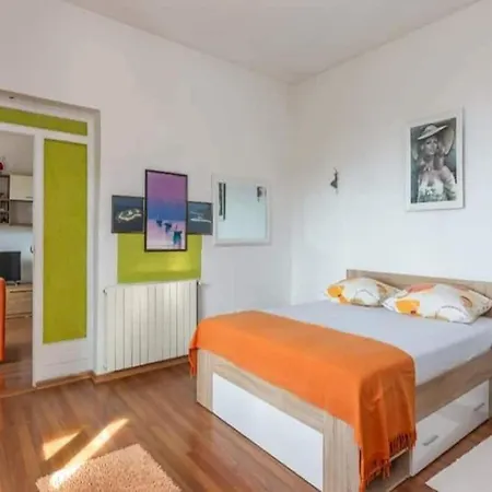 Two Bedroom With Terrace A4 * Brist
